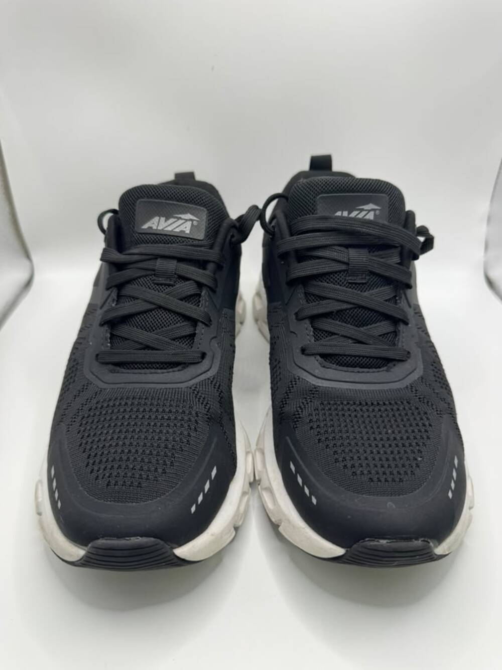 Avia Women's Running Shoes Size 10 Black White Knit Mesh Odor Control Sneakers
